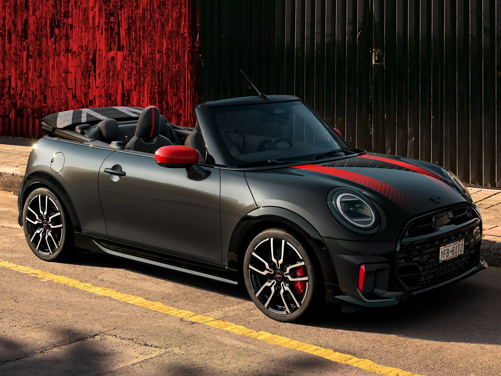 MINI John Cooper Works – F67 JCW näkymä sivulta