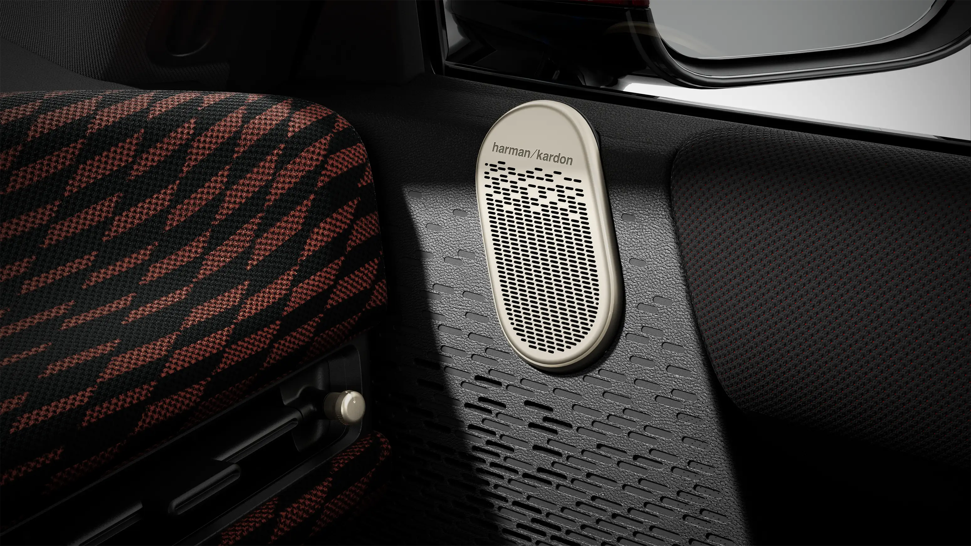 MINI John Cooper Works – J01 JCW Harman Kardon