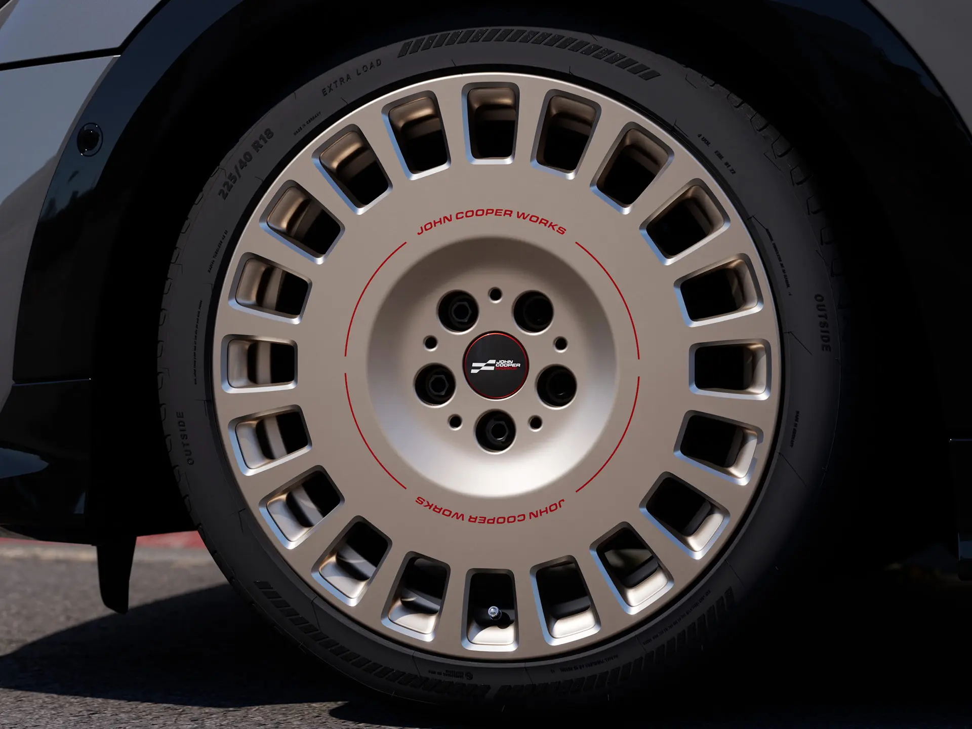 MINI JCW 18" Rallye Spoke 964 ‑kevytmetallivanteet, väri Vibrant Silver, joissa on vankempi, suljetun puolan muotoilu. 