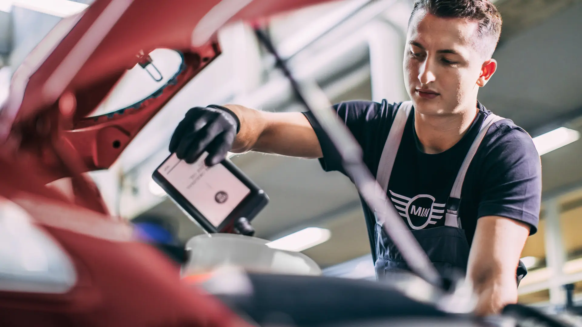 Moottoriöljyn täyttö